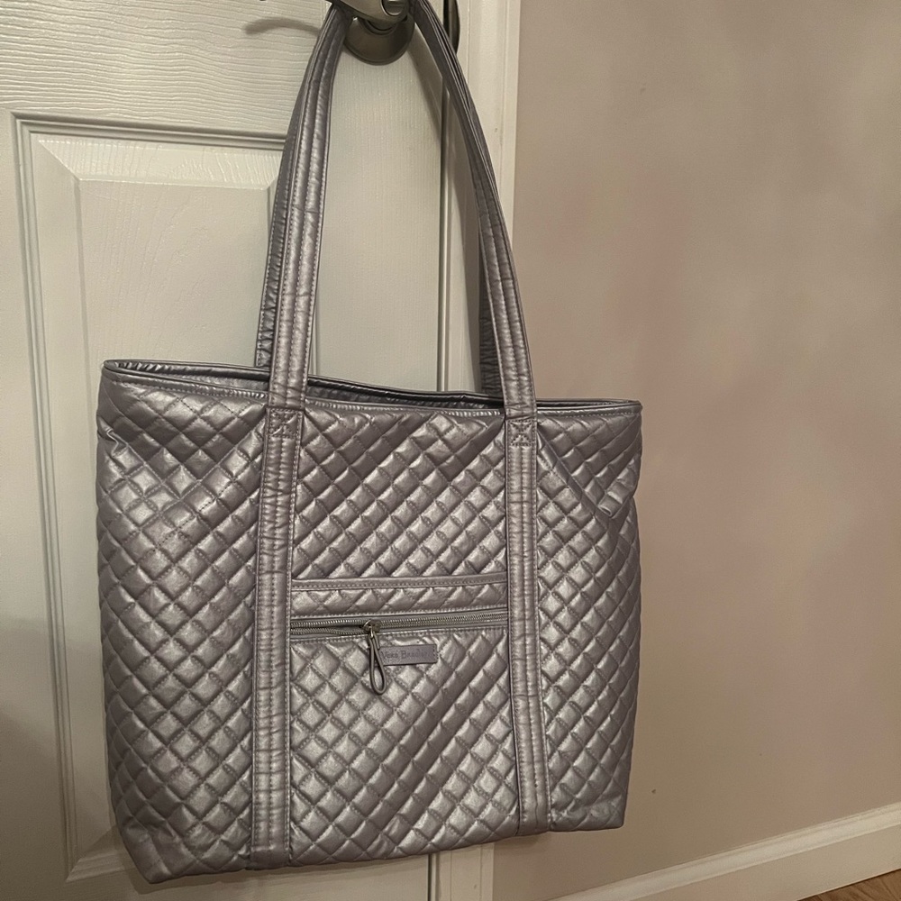 Vera Bradley LIMITED EDITION Lavender Pearl Vera Tote